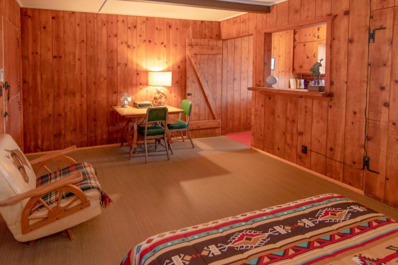 Joshua Tree Ranch Houseモーテル エクステリア 写真