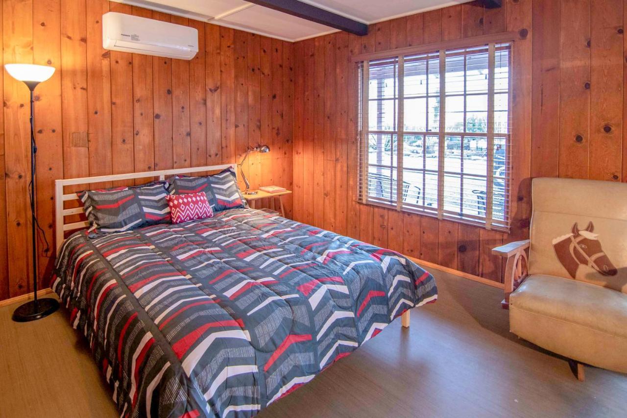 Joshua Tree Ranch Houseモーテル エクステリア 写真